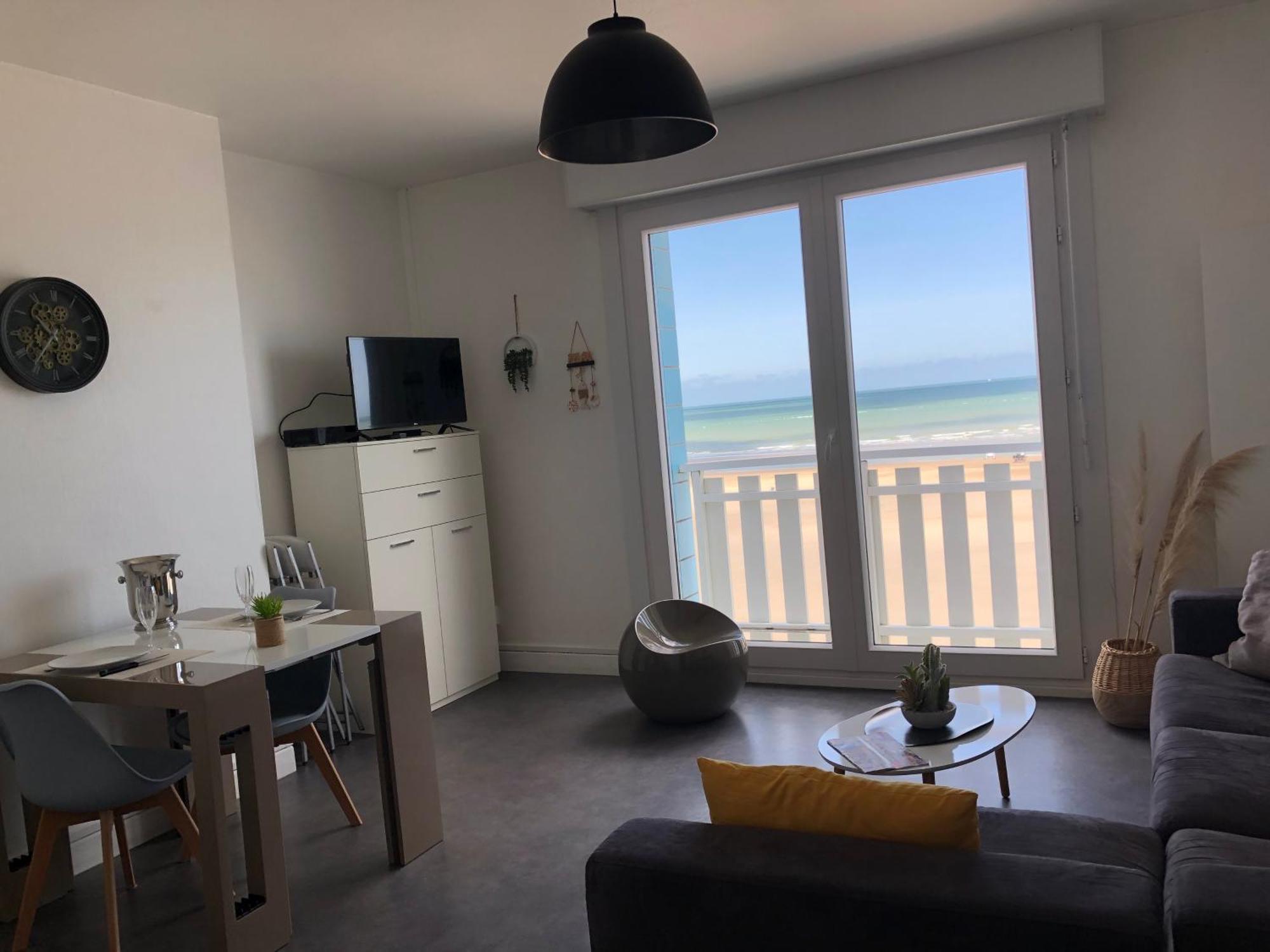 Appartement Sur La Plage De Malo Les Bains Vue Mer Dunkirk Esterno foto
